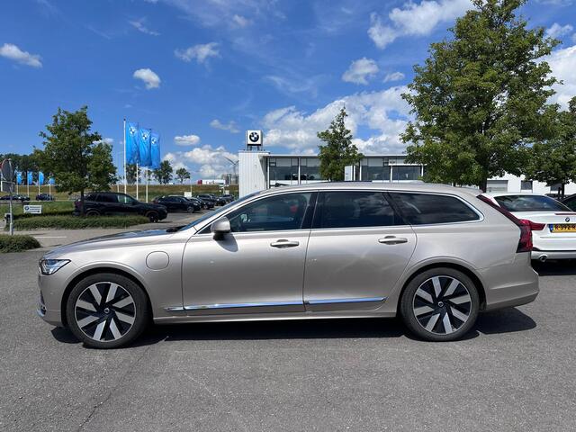 Volvo V90 2.0 T6 Plug-in hybrid AWD Ultimate Bright | Trekhaak | Bowers & Wilkins | Massage | Pano | 360 camera | Zitverhoger geïntegreerd