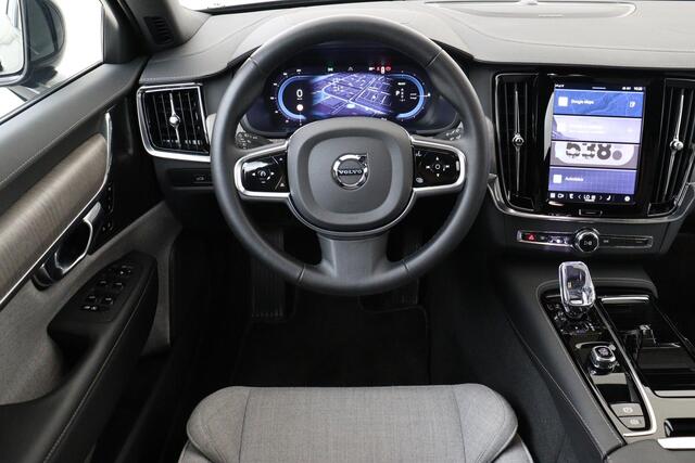 Volvo V90 T6 PLUG-IN HYBRID AWD PLUS DARK *LONG RANGE!* -HARMAN/KARDON|CAMERA|KINDERZITJES|PRIVACY.GLAS|TREKHAAK|WOOL.BLEND|GOOGLE|SoH:100%