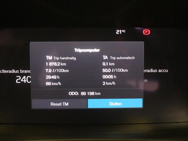 Volvo V90 T8 Plug-in hybrid AWD Ultimate Bright | Rijklaarprijs | Trekhaak | Bowers & Wilkins