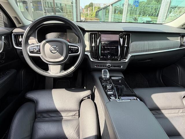 Volvo V90 2.0 T6 AWD Inscription PHEV, Automaat, Panoramadak, Luchtvering, Leder, Head-up display, Stoel- en stuurverwarming, Harman Kardon audio, Extra getinte ramen achter, Parkeerverwarming met timer