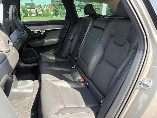 Volvo V90 2.0 T6 AWD Inscription PHEV, Automaat, Panoramadak, Luchtvering, Leder, Head-up display, Stoel- en stuurverwarming, Harman Kardon audio, Extra getinte ramen achter, Parkeerverwarming met timer