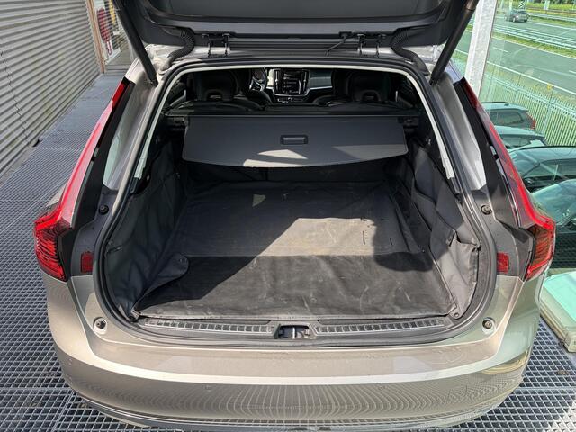 Volvo V90 2.0 T6 AWD Inscription PHEV, Automaat, Panoramadak, Luchtvering, Leder, Head-up display, Stoel- en stuurverwarming, Harman Kardon audio, Extra getinte ramen achter, Parkeerverwarming met timer