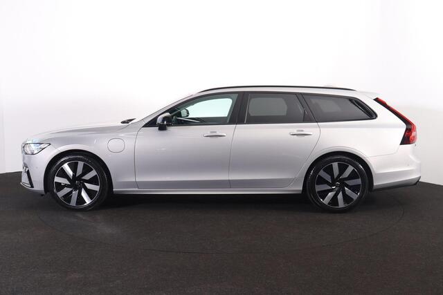 Volvo V90 T6 Recharge AWD Plus Dark - IntelliSafe Assist & Surround - 360º Camera - Harman/Kardon audio - Verwarmde voorstoelen, stuur & achterbank - Parkeersensoren voor & achter - Elektr. bedienb. voorstoelen met geheugen - Extra getint glas - 19' LMV