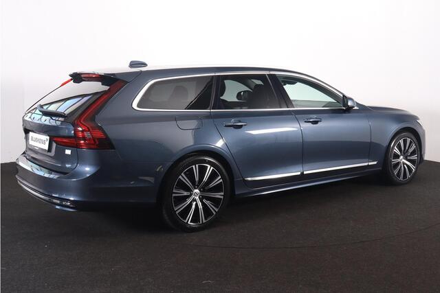 Volvo V90 T6 AWD Inscription Expression - IntelliSafe Assist & Surround - Adaptieve LED koplampen - Verwarmde voorstoelen & stuur - Parkeersensoren achter - Elektr. bedienb. voorstoelen met geheugen - Head up display - Extra getint glas - Inklapbare trekhaak - 19'