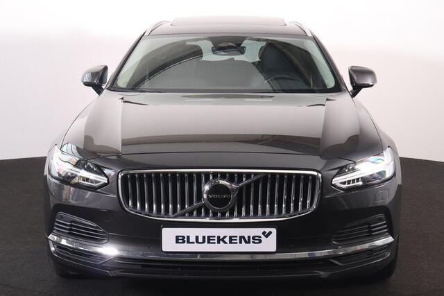 Volvo V90 T6 AWD Inscription - Panorama/schuifdak - IntelliSafe Assist & Surround - Harman/Kardon audio - Adaptieve LED koplampen - Parkeercamera achter - Verwarmde voorstoelen, stuur & achterbank - Parkeersensoren voor & achter - Elektr. bedienb. voorstoelen met g
