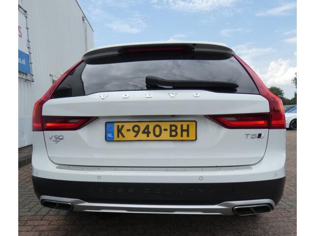Volvo V90 2.0 T5 AWD OCEAN RACE,Leer,Navi,Massage,Trekhaak