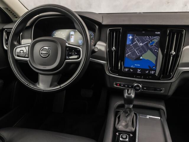 Volvo V90 2.0 T4 Momentum Sport 190Pk Automaat (APPLE CARPLAY, GROOT NAVI, LEDER, STOELVERWARMING ACHTER, MEMORY SEATS, ELEK ACHTERKLEP, NIEUWE APK, NIEUWSTAAT)