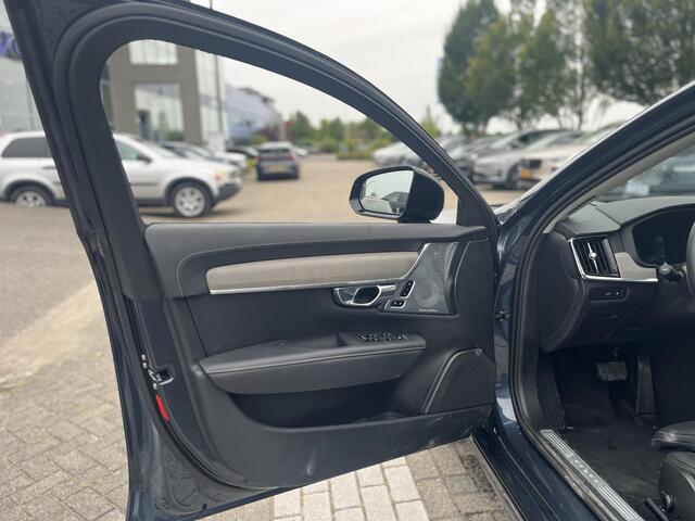 Volvo V90 T8 Plug-in hybrid AWD Ultra Dark | Luchtvering | Bowers & Wilkins | Massagestoelen | Panoramadak | Trekhaak |