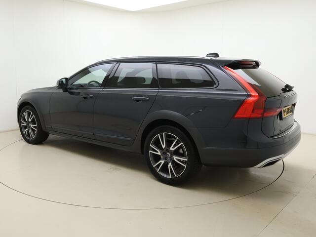 Volvo V90 Cross Country T5 251pk AWD Pro / Geventileerde stoelen / 360 graden camera / BLIS / Keyles entry / Trekhaak /