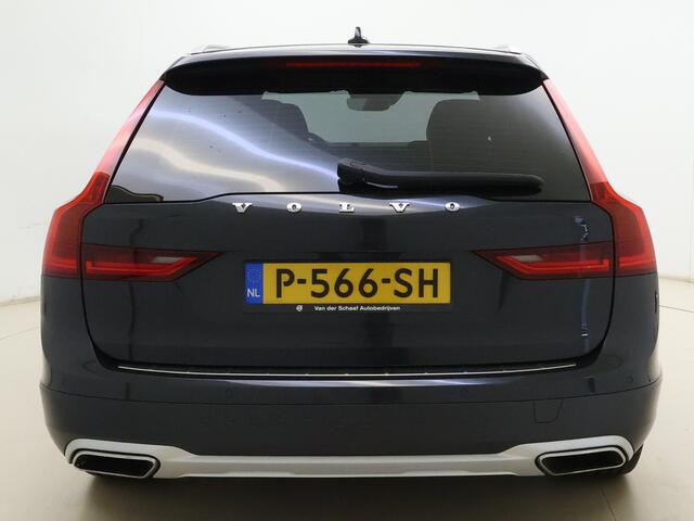 Volvo V90 Cross Country T5 251pk AWD Pro / Geventileerde stoelen / 360 graden camera / BLIS / Keyles entry / Trekhaak /