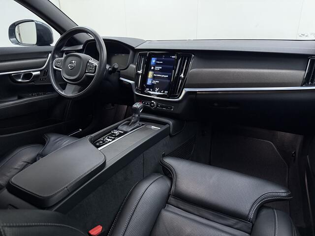 Volvo V90 Cross Country T5 251pk AWD Pro / Geventileerde stoelen / 360 graden camera / BLIS / Keyles entry / Trekhaak /