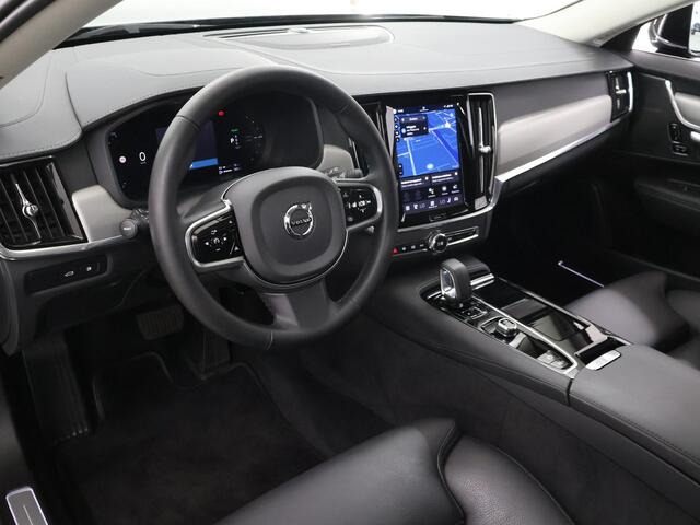 Volvo V90 2.0 T6 Plug-in hybrid AWD Plus Bright | Panoramadak | Trekhaak | Full Led Koplapen| Camera | Verwarmde achterbank | Apple CarPlay/Android Auto | Harman/Kardon Audio | Comfortstoelen | Adaptieve Cruise Control | DAB | Ele. verstelbare stoelen + Geheugen | 