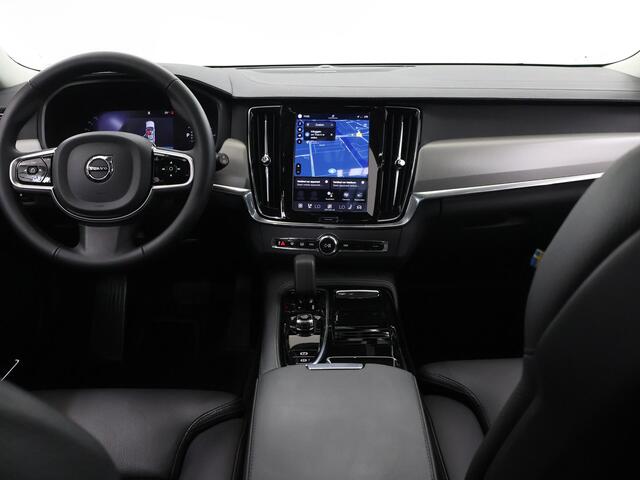 Volvo V90 2.0 T6 Plug-in hybrid AWD Plus Bright | Panoramadak | Trekhaak | Full Led Koplapen| Camera | Verwarmde achterbank | Apple CarPlay/Android Auto | Harman/Kardon Audio | Comfortstoelen | Adaptieve Cruise Control | DAB | Ele. verstelbare stoelen + Geheugen | 