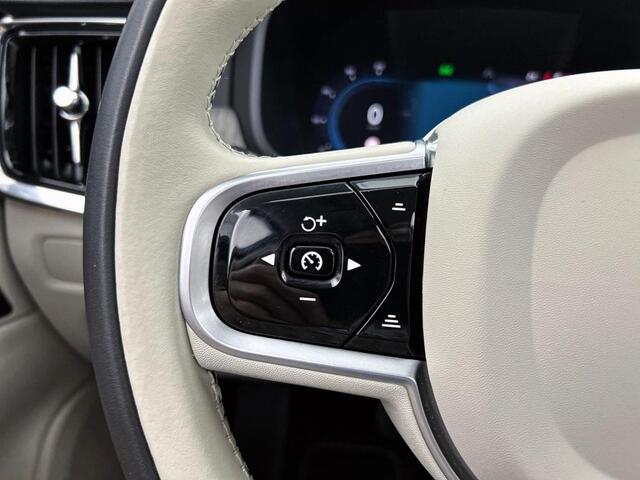 Volvo V90 2.0 T8 AWD UItimate Dark