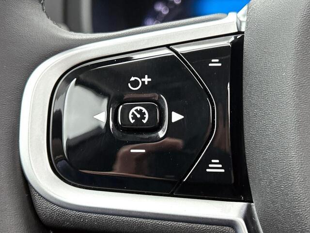 Volvo V90 Ultra Dark Recharge Plug-In Hybrid AWD