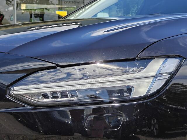 Volvo V90 191PK T4 Momentum | BLIS | Carplay | ACC | PDC V+A | Camera Achter | Voorstoelen Verwarmd | Trekhaak |