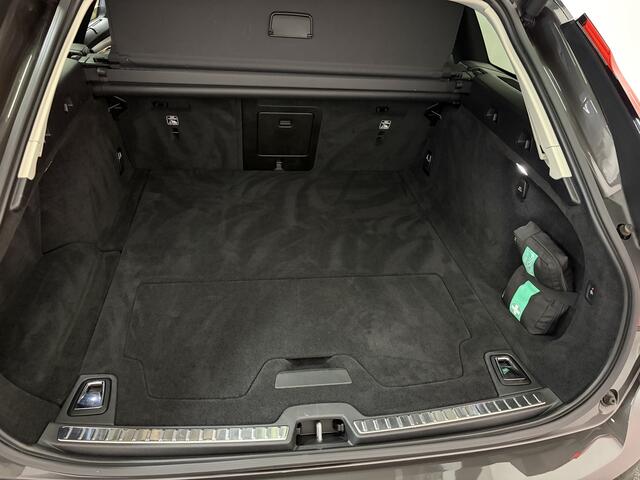 Volvo V90 2.0 B4 200pk AUT8 Inscription Trekhaak 2000kg/ Pano/ HUD/ Stuur en Stoelverw v+a/ Camera/ Harman Kardon