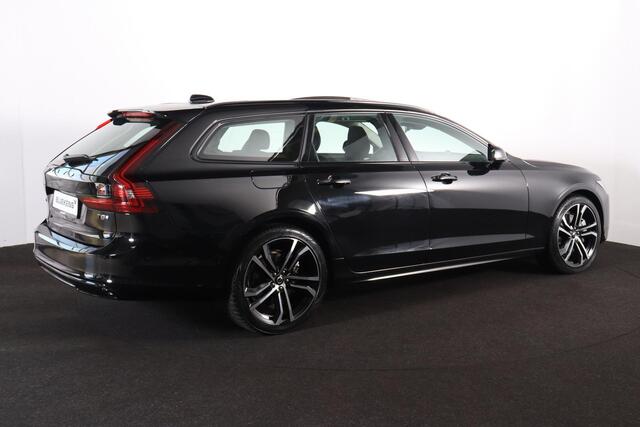 Volvo V90 T8 Recharge AWD Ultra Dark - Luchtvering - Panorama/schuifdak - IntelliSafe Assist & Surround - 360º Camera - Bowers & Wilkins audio - Adaptieve LED koplampen - Verwarmde voorstoelen, stuur & achterbank - Parkeersensoren voor & achter - Elektr. bedienb. voorstoelen met geheugen - Geventileerde voorstoelen - Head up display - Inklapbare trekhaak - 20' LMV