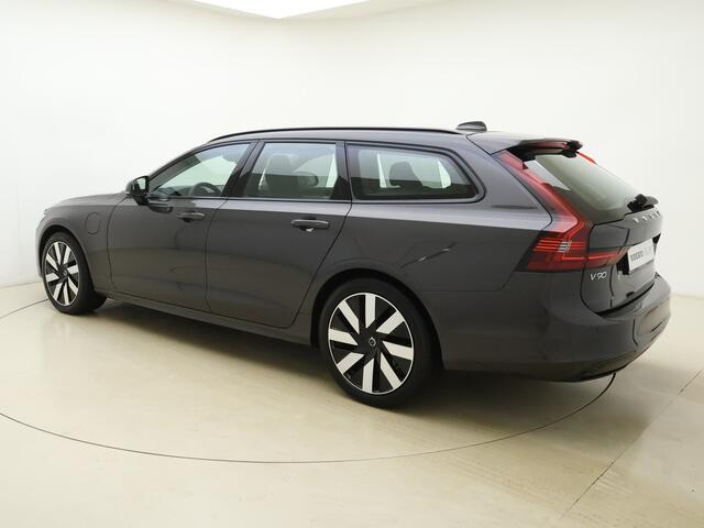 Volvo V90 T8 AWD 455pk Ultra Dark Panorama dak / HUD / 360 camera / Stoel/- stuurverwarming /