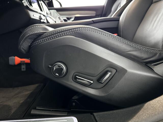 Volvo V90 T8 Plug-in hybrid AWD Ultra Dark | Panoramadak | 360° camera | Bowers & Wilkins | Luchtvering | Stoelventilatie | Stoel- en Stuurverwarming | Trekhaak