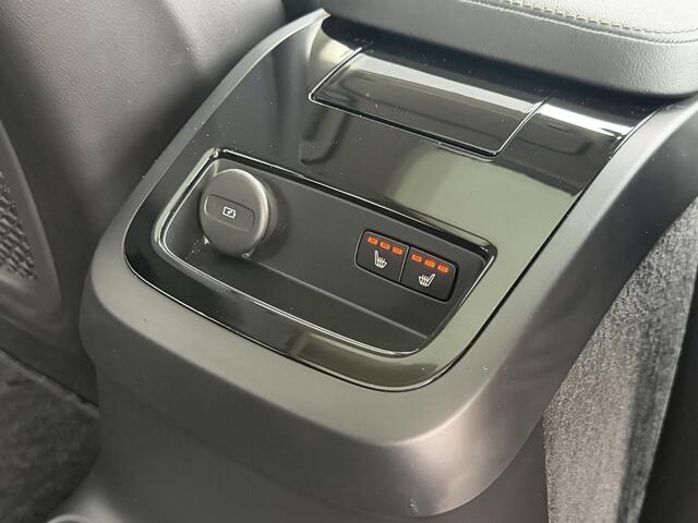 Volvo V90 2.0 T8 Plug-in hybrid AWD Ultra Dark Bowers & Wilkens/ 360 camera/ intellisafe/ massage stoelen met ventilatie/ trekhaak