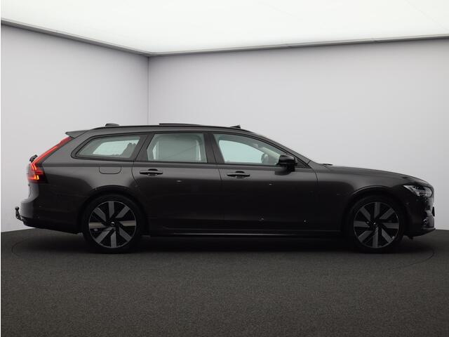 Volvo V90 T8 AWD Plug-in hybrid Ultra Dark / Trekhaak / Pan. dak / Head up displ. / Harman Kardon / Stoel+stuur+achterbankverwarming