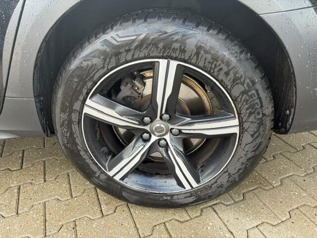 Volvo V90 Cross Country 2.0 T5 90th Anniversary Edition