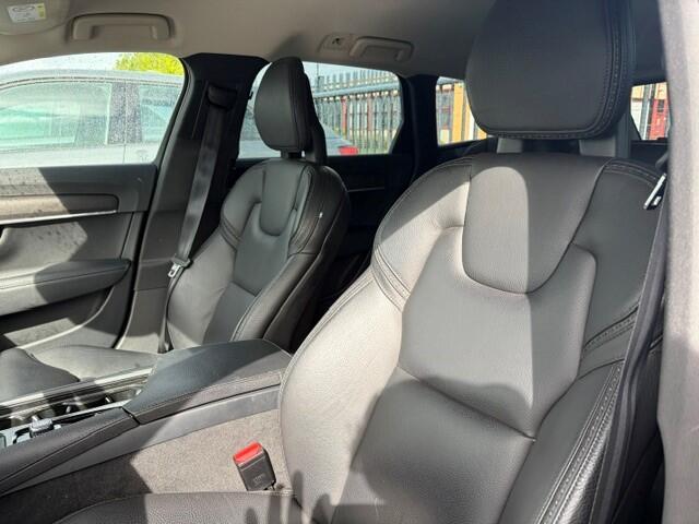 Volvo V90 Cross Country 2.0 T5 90th Anniversary Edition