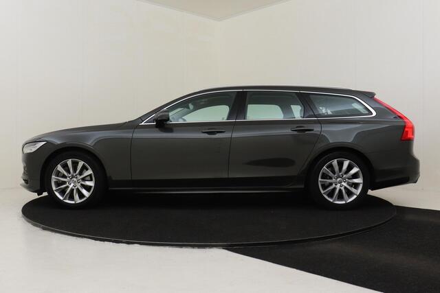 Volvo V90 T4 AUT. MOMENTUM PRO -LEDER|CAMERA|ADAP.CRUISE|SCANDINAVIAN|STANDKACHEL|VERW.VOORRUIT|CARPLAY|PROTECTION|18"|DEALEROH.