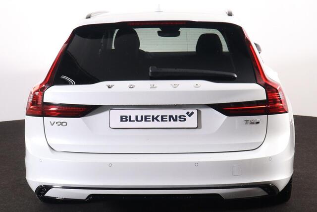 Volvo V90 T6 Recharge AWD Plus Dark - IntelliSafe Assist & Surround - 360º Camera - Adaptieve LED koplampen - Verwarmde voorstoelen, stuur & achterbank - Parkeersensoren voor & achter - Elektr. bedienb. voorstoelen met geheugen - Extra getint glas - Inklapbare trekhaak - 19' LMV