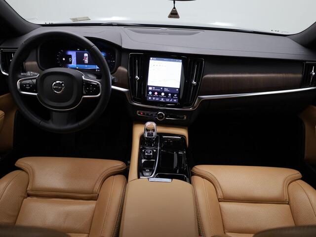 Volvo V90 2.0 T6 Plug-in hybrid AWD Plus Bright 350PK | Elektrische Trekhaak | Leder Interieur | Harman Kardon Audio | Memory Seats | Achterbankverwarming | Google Navigatie | Apple CarPlay & Android Auto