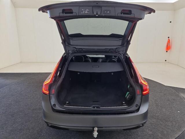 Volvo V90 2.0 T6 Plug-in hybrid AWD Plus Dark | Adaptieve Cruise Control | Tailored Wool Sportstoelen | Harman Kardon Audio | DAB+ | Parkeercamera | Stoel-/Stuur-/Voorruitverwarming | Trekhaak |