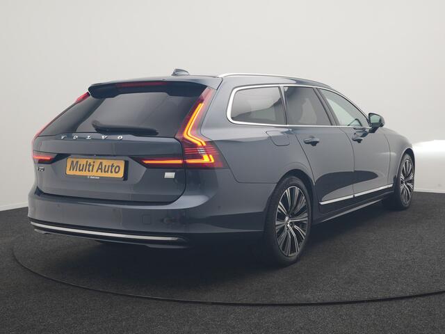 Volvo V90 T8 AWD Ultimate Bright LONG RANGE PHEV 350pk | Trekhaak Af Fabriek | Panodak | Adaptive Cruise | 360 Camera | Head Up | Lederen Sportstoelen Memory & Massage & Ventilatie | Bowers & Wilkins | Blis | Keyless | Stuur & Stoelen Verwarmd | Plug In Hybrid |