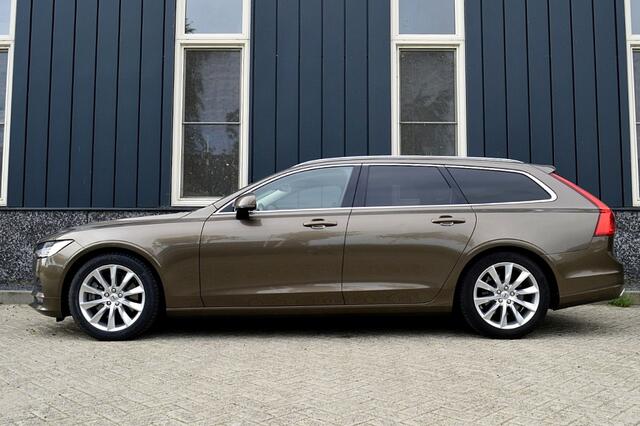 Volvo V90 2.0 T5 Momentum Rijklaarprijs-Garantie Panorama dak Trekhaak Led Apple/Android