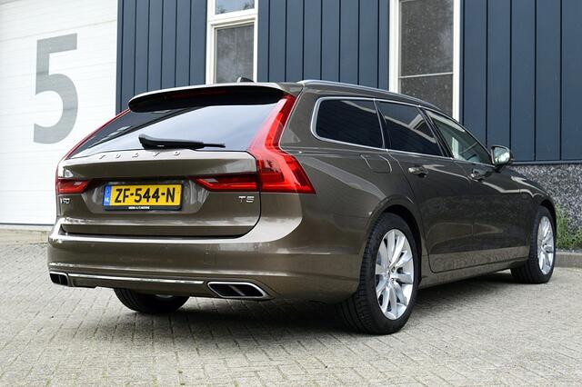 Volvo V90 2.0 T5 Momentum Rijklaarprijs-Garantie Panorama dak Trekhaak Led Apple/Android