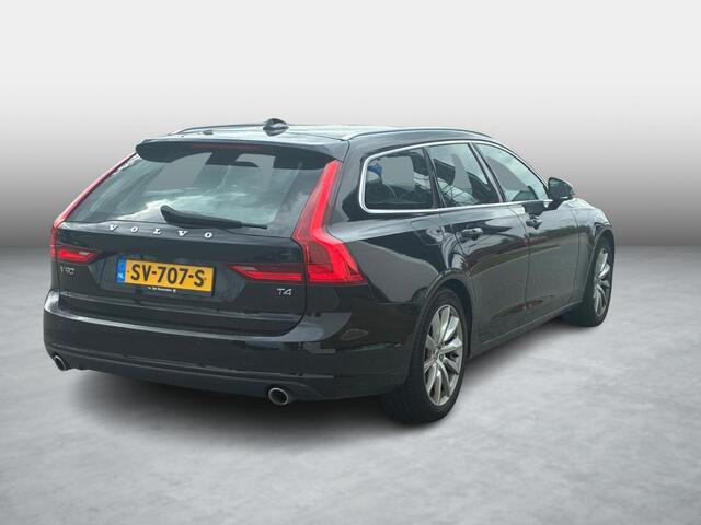 Volvo V90 2.0 T4 Momentum | Trekhaak | Parkeersensoren | Lederen Bekleding | Parkeerverwarming | Elektrische Achterklep | Stoelverwarming voor en achter | LED Koplampen Adaptief | Navigatie | Apple Carplay | Android Autoter |