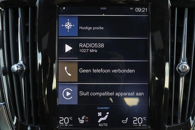 Volvo V90 2.0 T4 Momentum - IntelliSafe Assist & Surround - Adaptieve LED koplampen - Parkeercamera achter - Verwarmde voorstoelen & stuur - Parkeersensoren voor & achter - Elektr. bedienb. bestuurdersstoel met geheugen - Standkachel - 18' LMV – foto 7