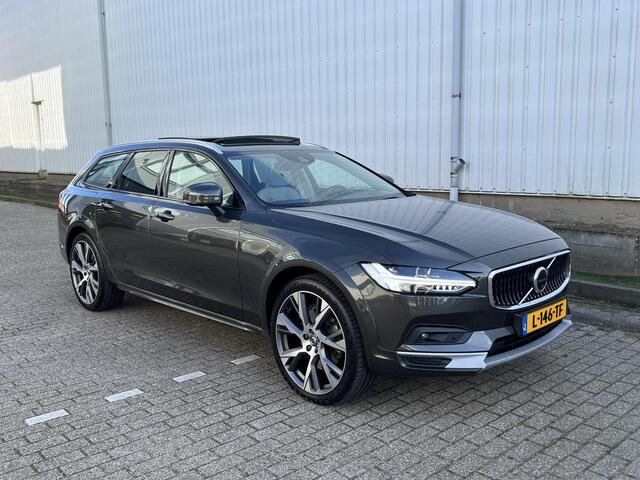 Volvo V90 Cross Country 2.0 B5 AWD Pro Bowers&Wilkins / Panoramadak / 21" / Comfort stoelen – foto 6