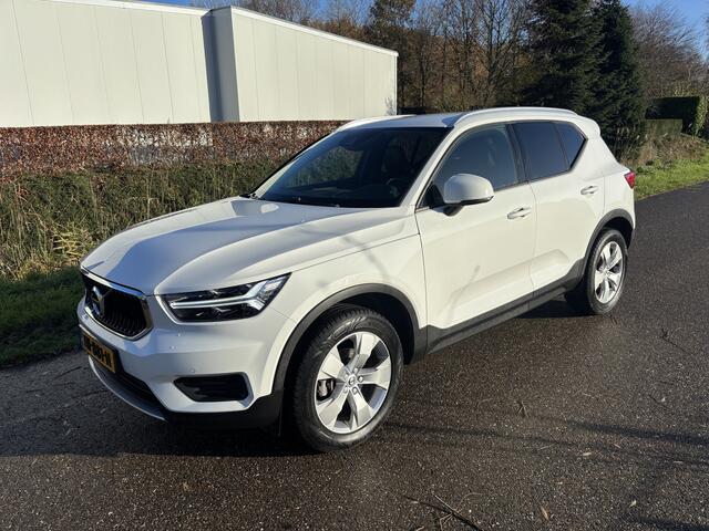 Volvo XC40 2.0 D3 Momentum / NAVI / AIRCO / STOELVERWARMING