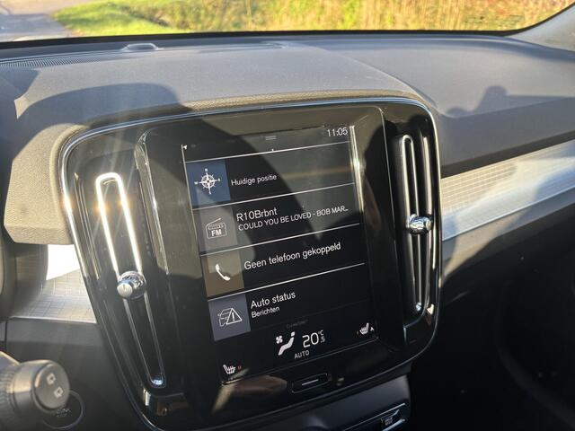Volvo XC40 2.0 D3 Momentum / NAVI / AIRCO / STOELVERWARMING