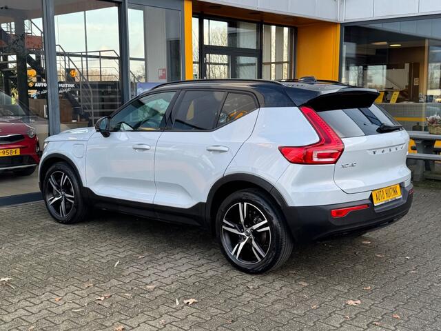 Volvo XC40 1.5 T4 Recharge R Design 49.000 km !! - camera - Navi