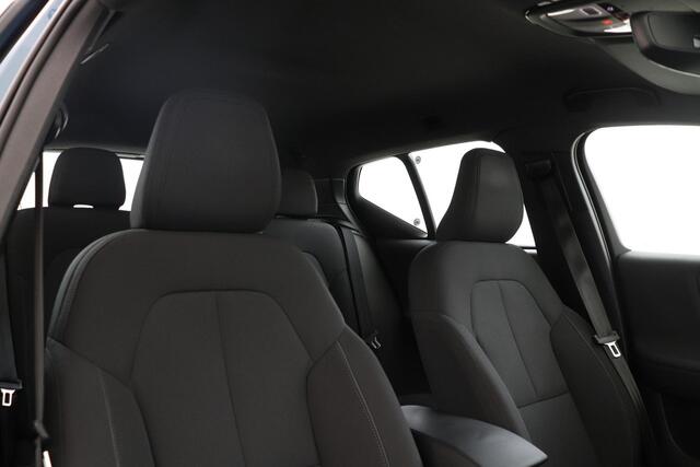 Volvo XC40 RECHARGE CORE 70 kWh ALL.SEASONS|19"|GOOGLE|CAMERA