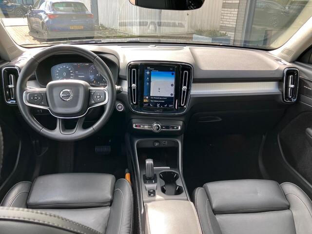 Volvo XC40 2.0 T5 AWD Intro Edition | Panorama schuif/kantel dak | 360° camera | stoelverwarming V+A | Stuurverwarming | Keyless entry | Harman/Kardon | Memory | Leder |