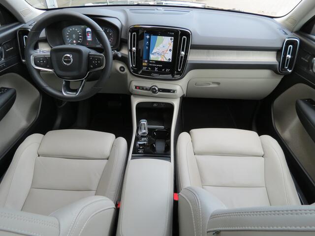 Volvo XC40 2.0 T4 AWD Inscription -190pk- Automaat | Four-C | Panoramadak | Harman Kardon | Rijklaarprijs incl 1 jaar Bovag garantie