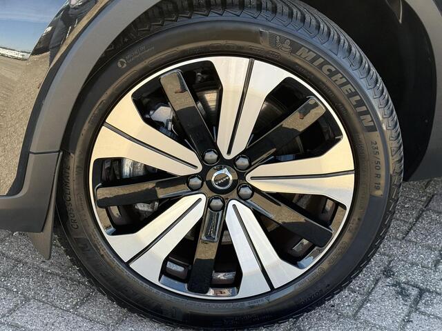 Volvo XC40 1.5 T5 Plug-in hybrid Ultimate Dark | Blis | Trekhaak | Adaptieve Cruise controle | 360° Camera | Panorama Schuif dak |