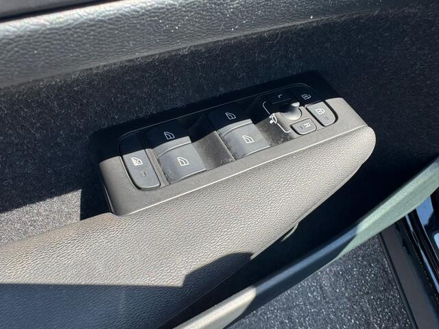Volvo XC40 1.5 T4 Recharge R-Design Black Edition