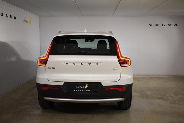 Volvo XC40 T4 211PK Automaat Inscription / Navigatie / Cruisecontrol / Lighting / Stoelverwarming / Stuurverwarming / Elektrische Stoelen / Harman Kardon / Trekhaak /