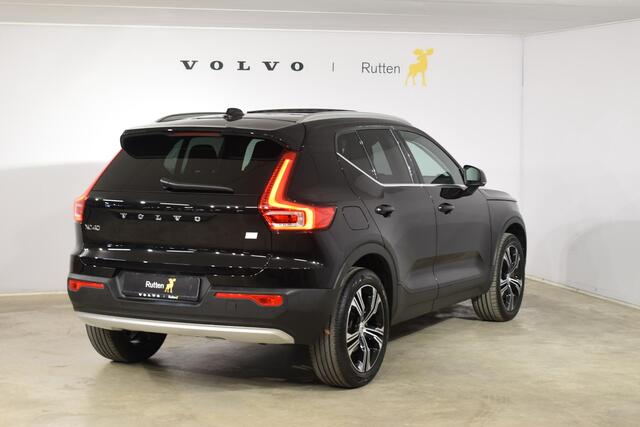 Volvo XC40 T4 211PK Automaat Recharge Inscription Expression / Navigatie / Cruisecontrol / Panoramadak / Stoelverwarming / Stuurverwarming / Elektrische Achterklep / Trekhaak /