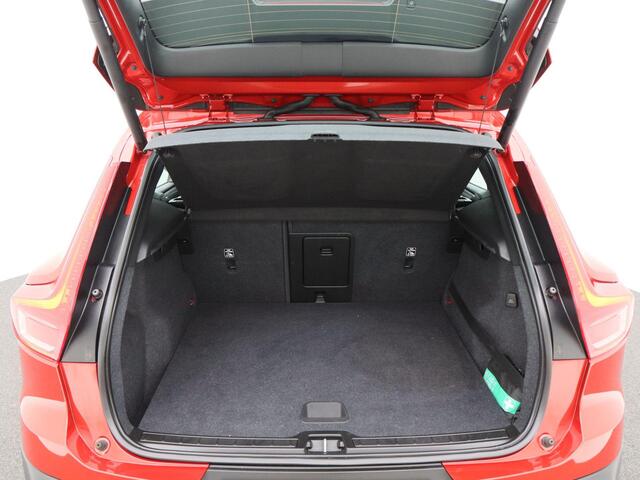 Volvo XC40 2.0 T4 AWD 190 Pk Automaat | Navigatie | Harman/Kardon Audio | Camera | Adaptive Cruise | 86.664 Km!!