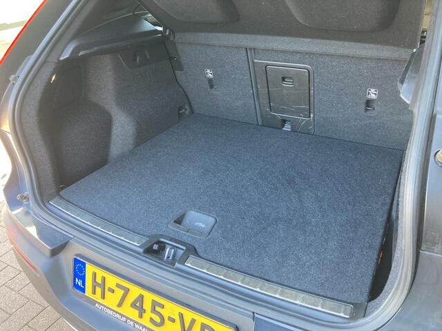 Volvo XC40 1.5 T5 Twin Engine PHEV Inscription LEDER/CAMERA/KEYLESS/TREKHAAK/VOORRUITVERWARMING